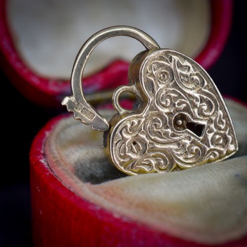 VINTAGE 9CT YELLOW GOLD ENGRAVED FANCY HEART PADLOCK CHARM PENDANT - ADDITIONAL PHOTO 7