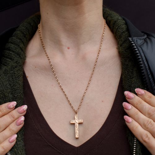 ANTIQUE 9CT GOLD ENGRAVED CROSS PENDANT NECKLACE 205 - ADDITIONAL PHOTO 1