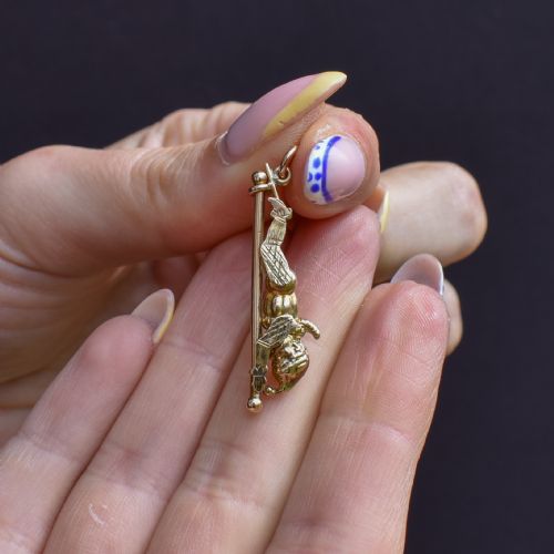 ANTIQUE 9CT GOLD 'MR PUNCH' SLIDING CHARM PENDANT - ADDITIONAL PHOTO 9