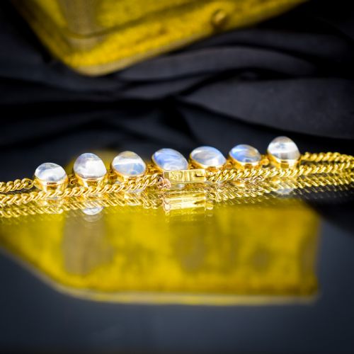 ANTIQUE 18CT GOLD GRADUATING MOONSTONE BRACELET 1027CT - ADDITIONAL PHOTO 3