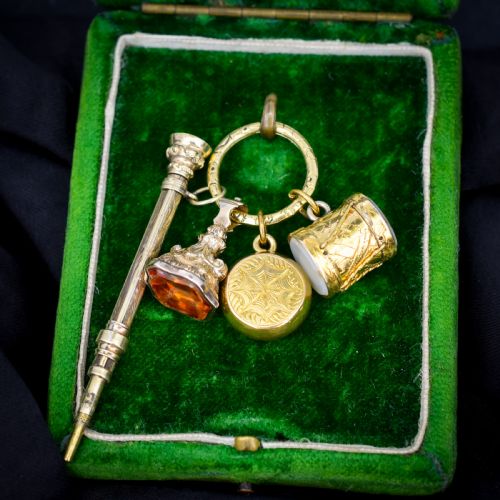 ANTIQUE CHARMS ON AN ENGRAVED SPLIT RING - ADDITIONAL PHOTO 7