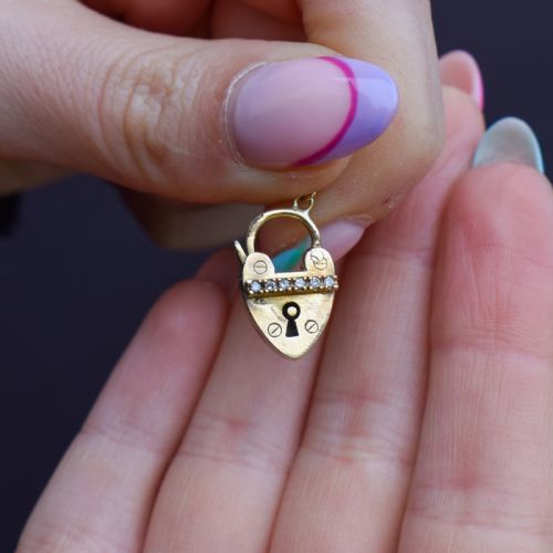 ANTIQUE '1908' 9CT GOLD DIAMOND HEART PADLOCK CHARM PENDANT - ADDITIONAL PHOTO 7