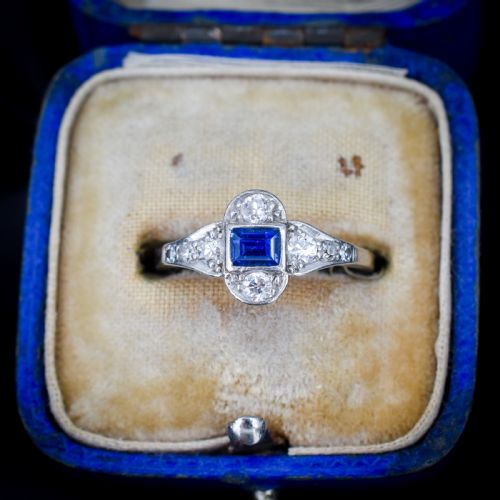 Art Deco Blue Sapphire and Diamond Platinum Ring
