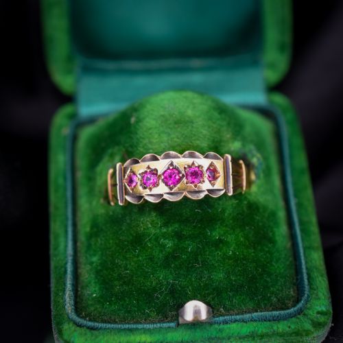 ANTIQUE RUBY FIVE STONE 15CT GOLD PATTERNED BAND RING CHESTER 1890