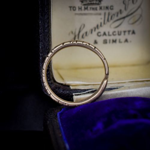 Antique 9ct Gold Engraved Split Ring, 17mm