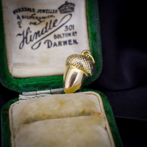 Vintage 9ct Gold Acorn Charm Pendant | Dated 1963