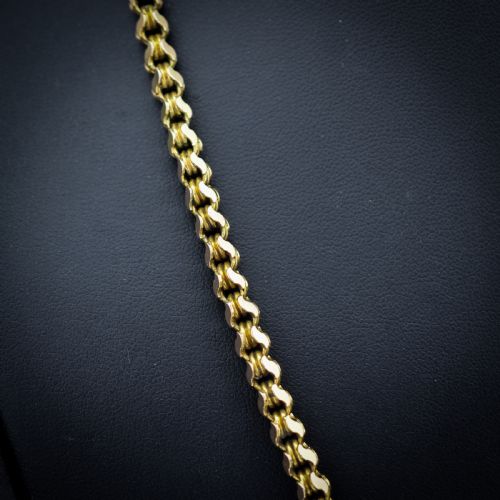 fig 1. A Victorian 15ct yellow gold fancy link chain necklace fitted with a dog clip fastener.