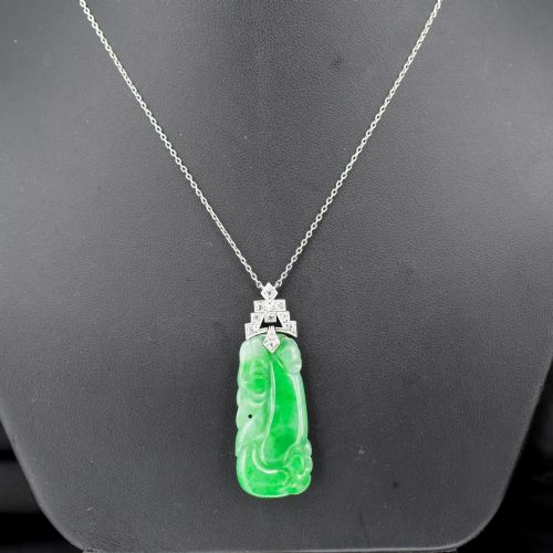 Art Deco Green Jade and Diamond Platinum Pendant Necklace | 15.75"