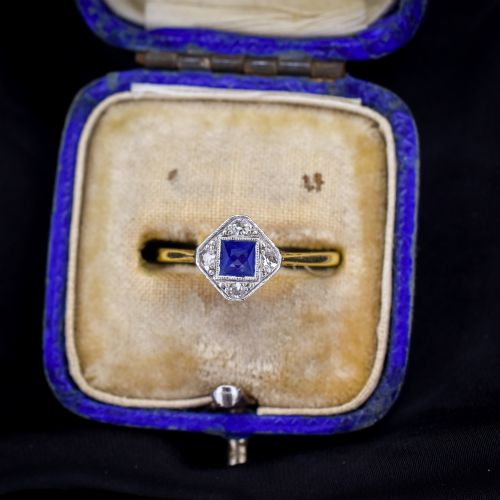 Art Deco Blue Sapphire and Diamond Cluster 18ct Yellow Gold Ring