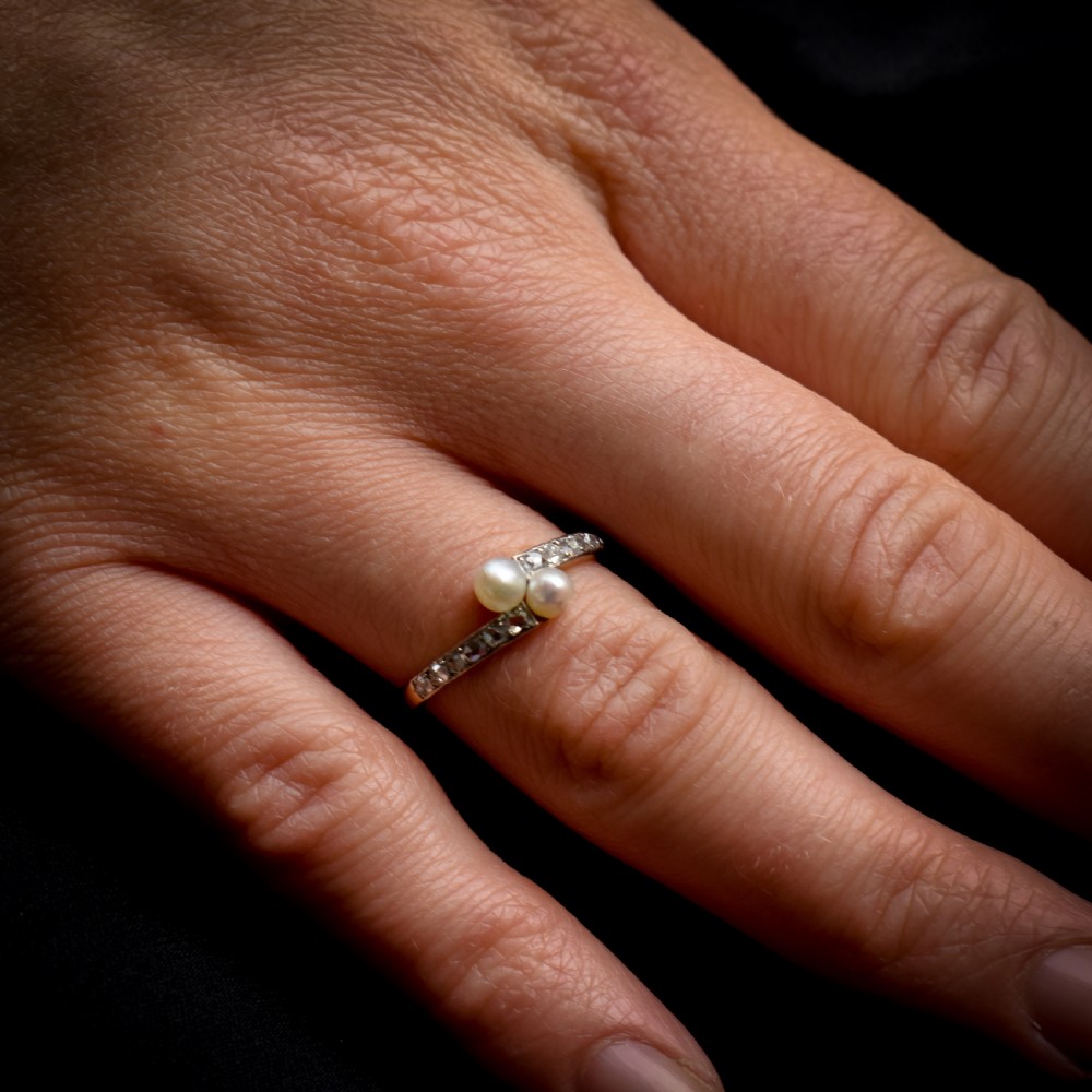 Antique Pearl and Rose Cut Diamond Crossover 'Toi et Moi' Twist 18ct 18K Yellow Gold Ring View X