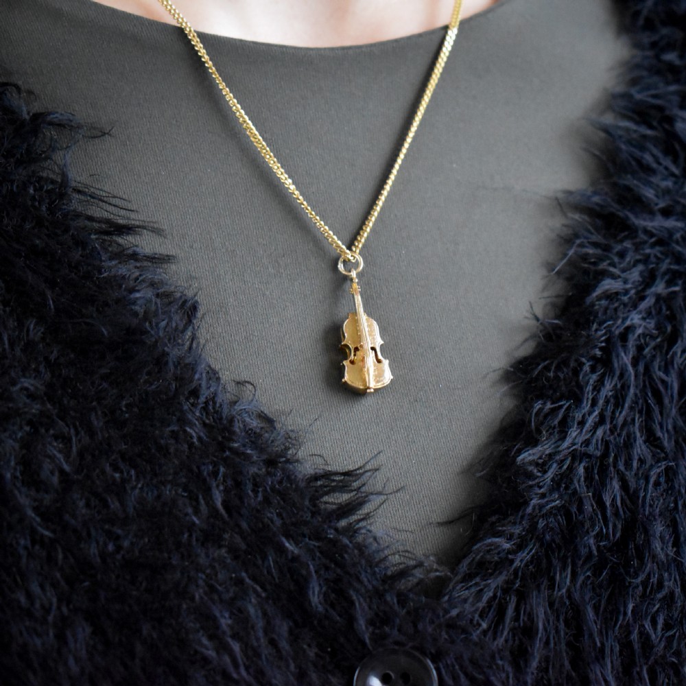 Vintage 9ct Gold Double Bass Violin Cello Instrument Opening Charm Pendant - Dated 1964 View IV