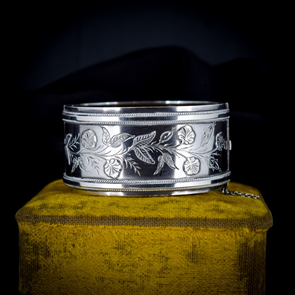 Antique Victorian Silver Floral Wide Cuff Bangle Bracelet 7