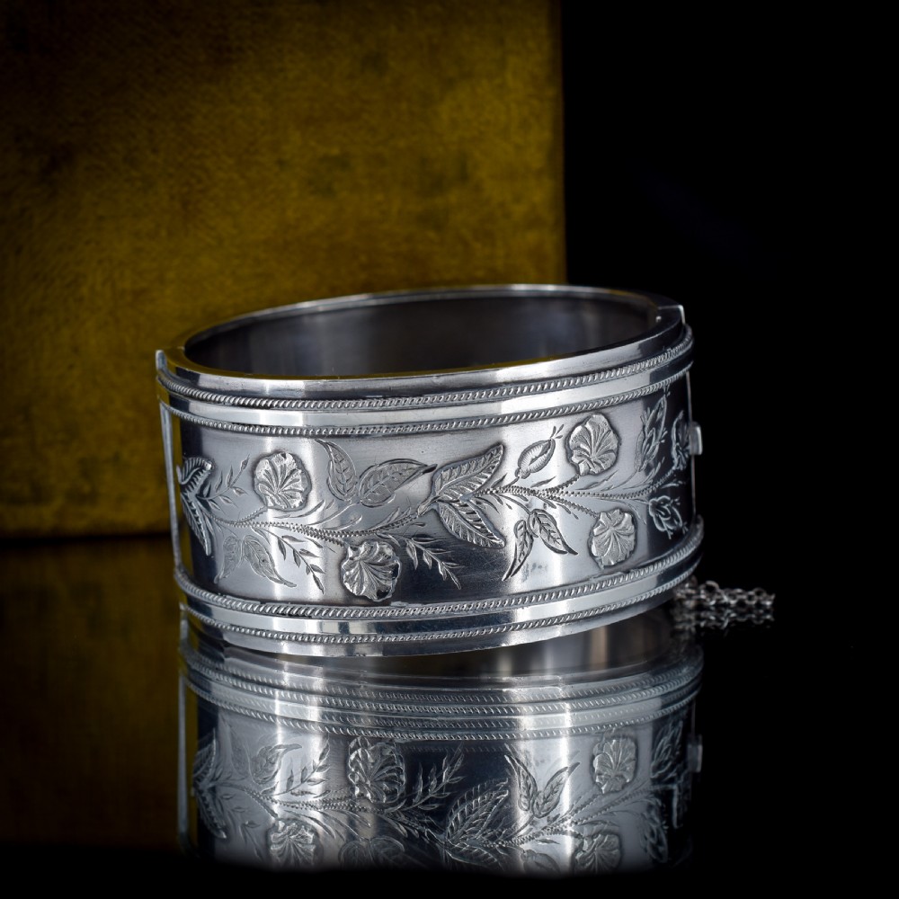 Antique Victorian Silver Floral Wide Cuff Bangle Bracelet 7