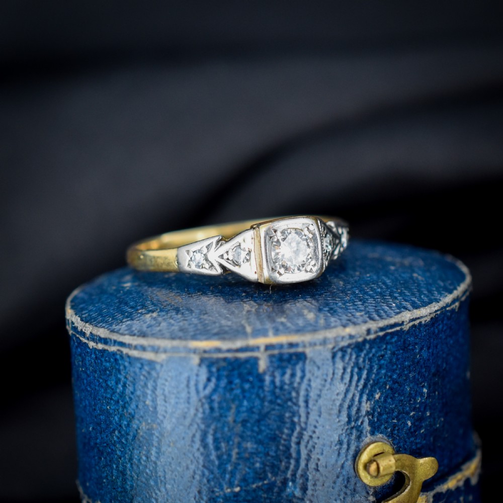 Antique 0.15ct Diamond Square Solitaire 18ct Gold Engagement Ring - Art Deco View II