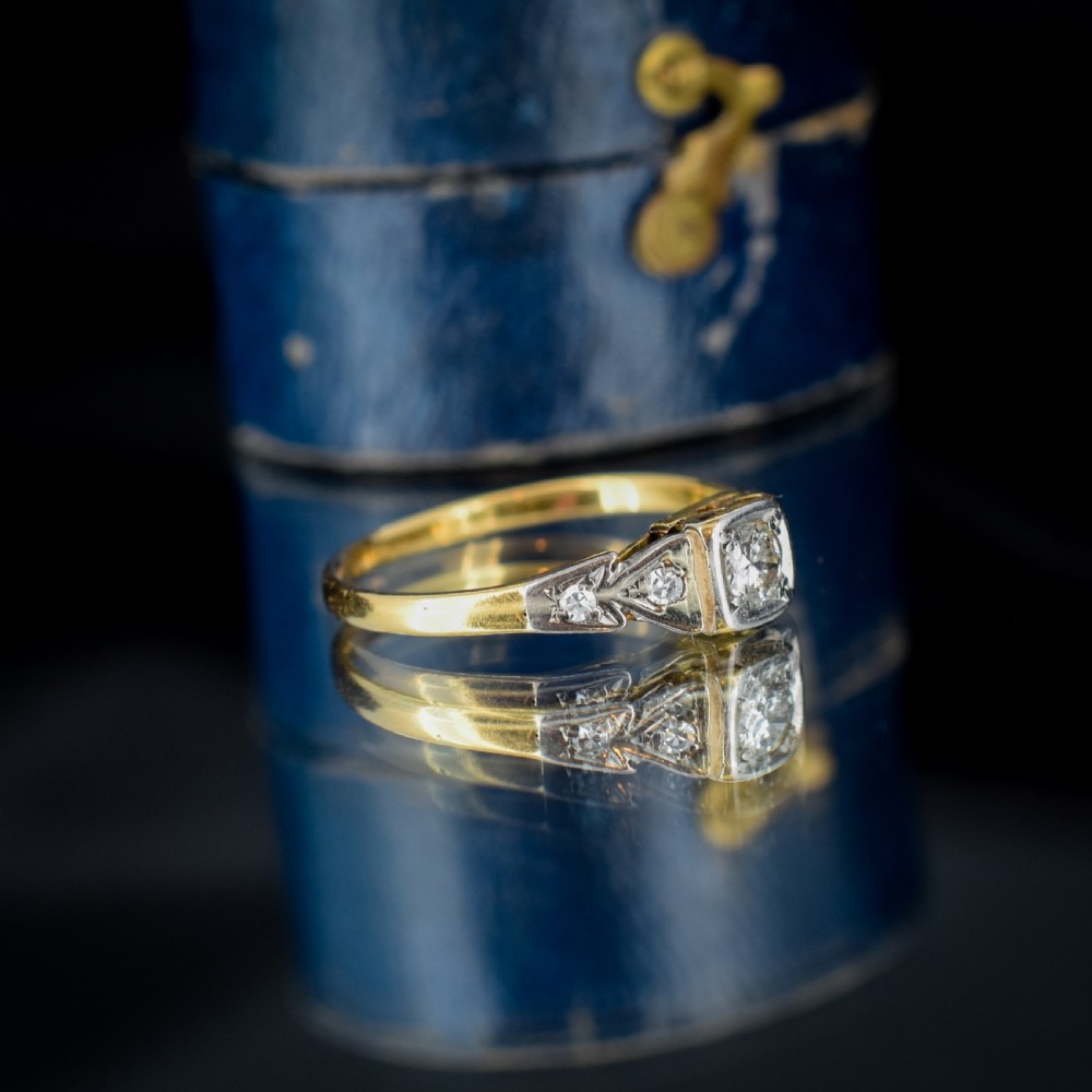 Antique 0.15ct Diamond Square Solitaire 18ct Gold Engagement Ring - Art Deco View III