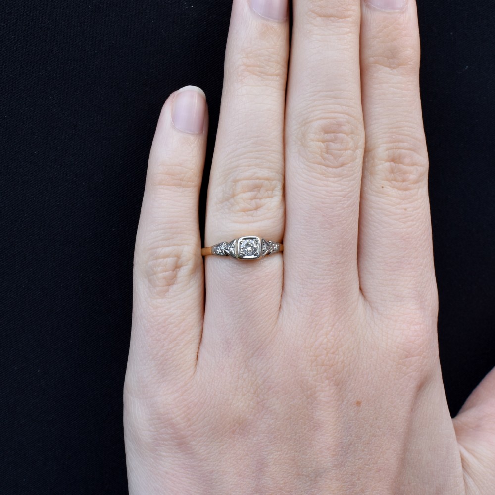 Antique 0.15ct Diamond Square Solitaire 18ct Gold Engagement Ring - Art Deco View VII