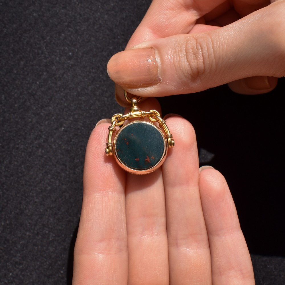 Antique Bloodstone and Carnelian 9ct Gold Spinning Swivel Fob Pendant Dated 1902 View VIII