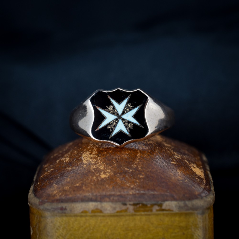 Vintage  9ct Gold Enamel Cross Signet Ring | Birmingham 1929