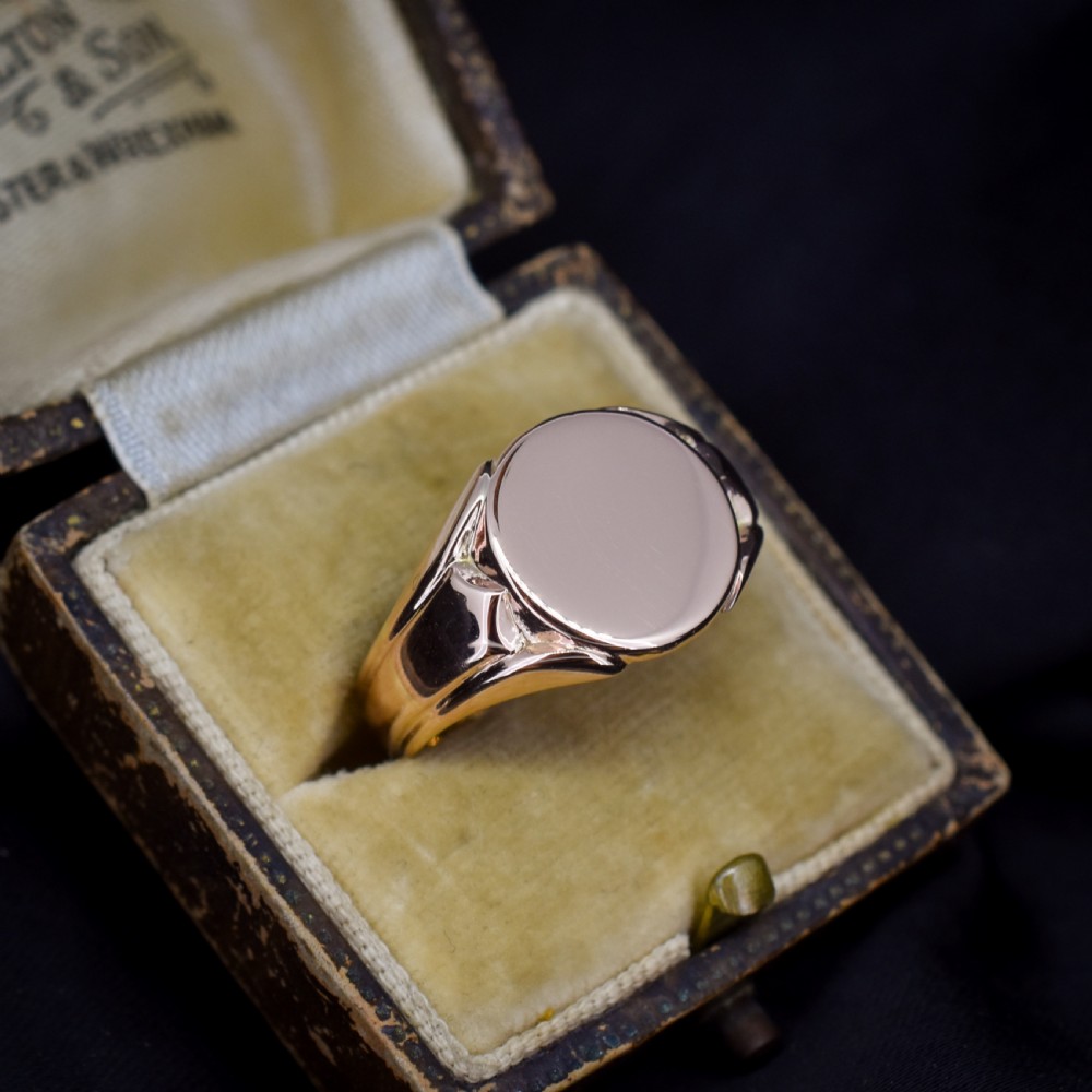 Antique 9ct Gold Plain Round Signet Ring - Dated Chester 1913