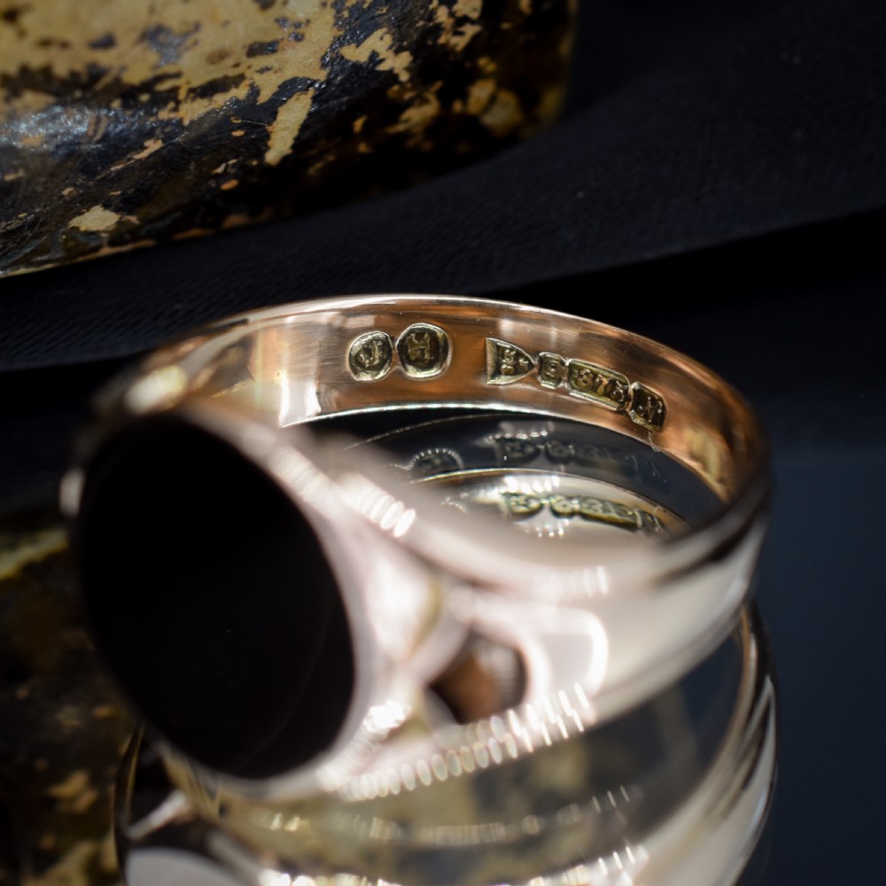 Antique 9ct Gold Plain Round Signet Ring - Dated Chester 1913 View VII
