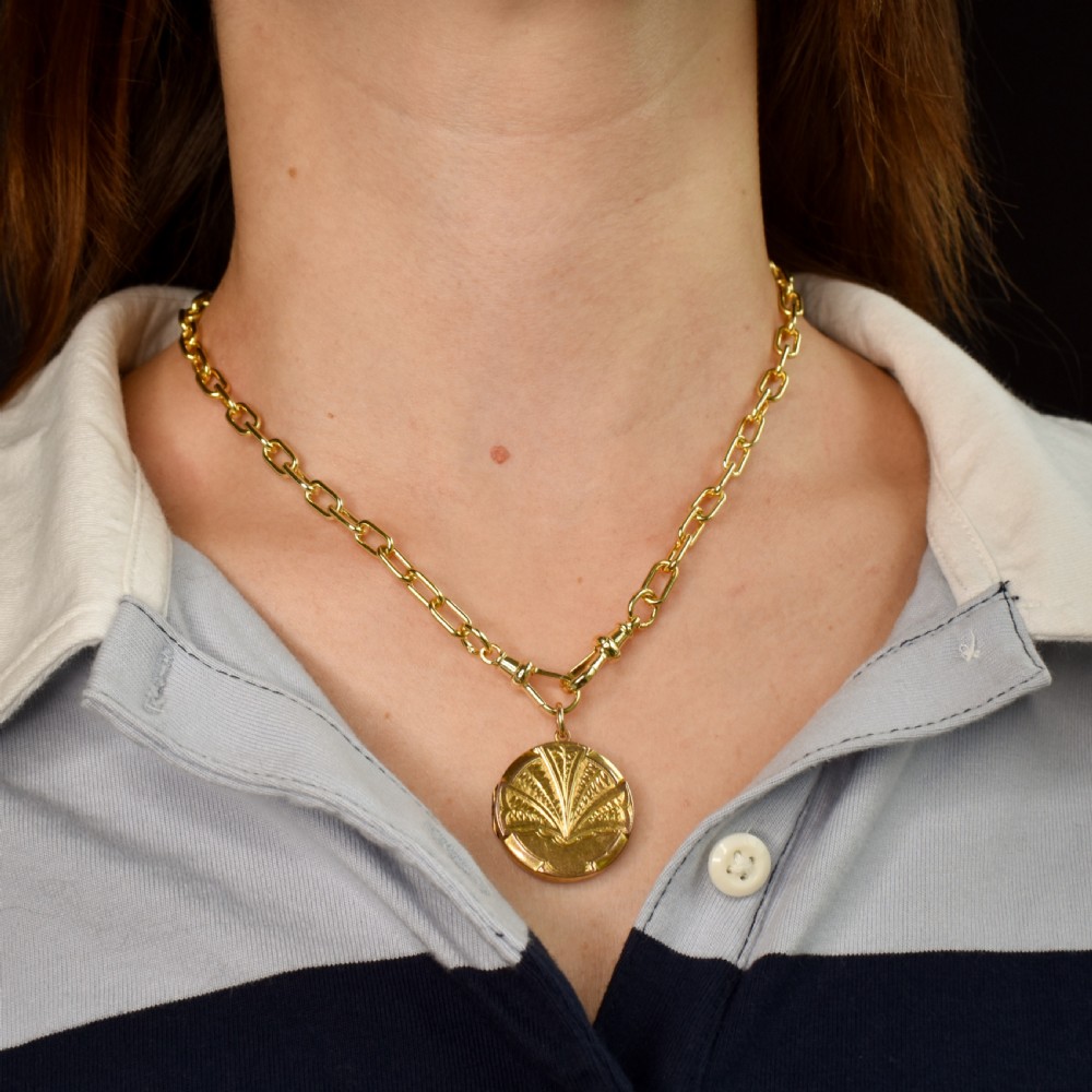 Antique 9ct Gold Round Engraved Locket Pendant | Chester 1910 View II