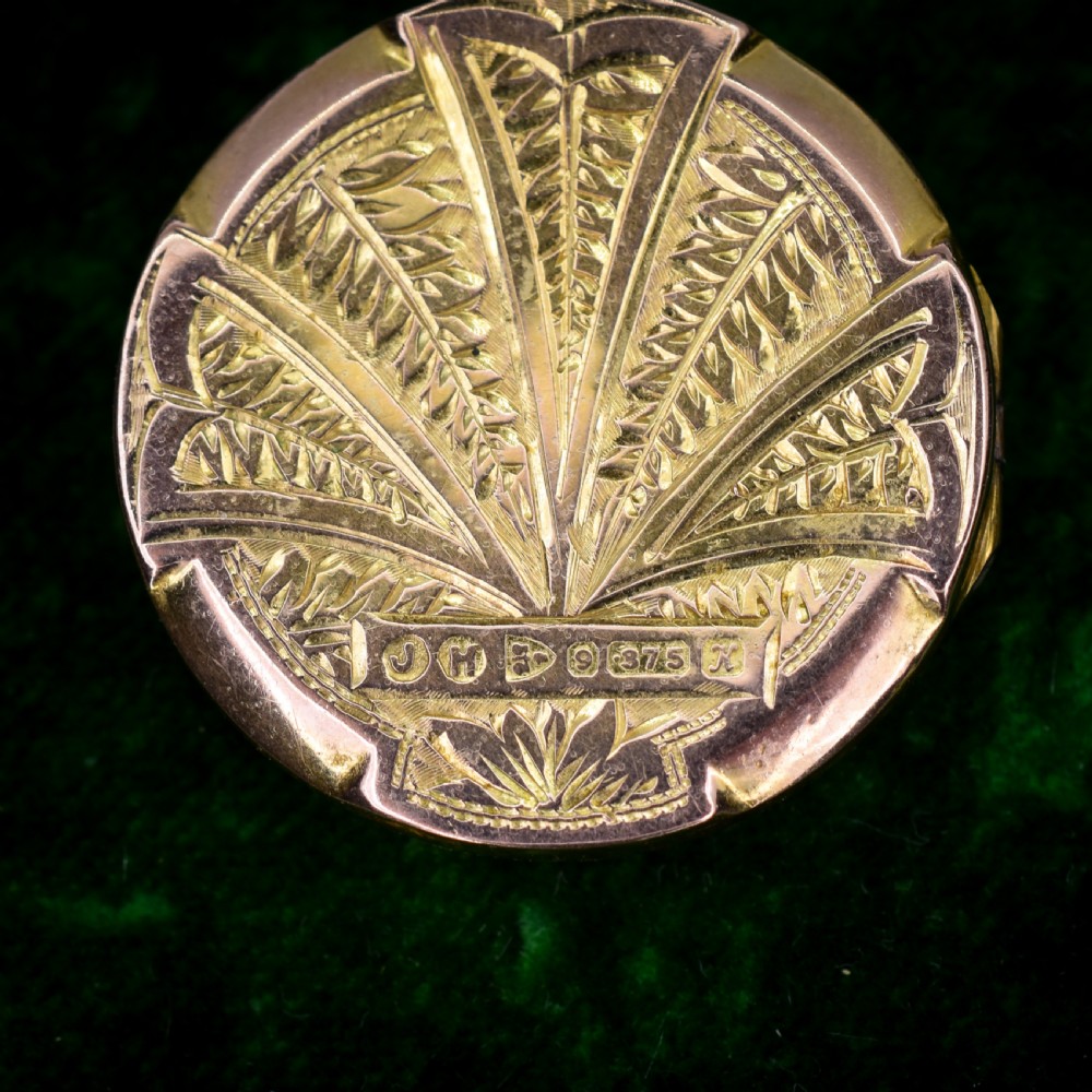 Antique 9ct Gold Round Engraved Locket Pendant | Chester 1910 View IV