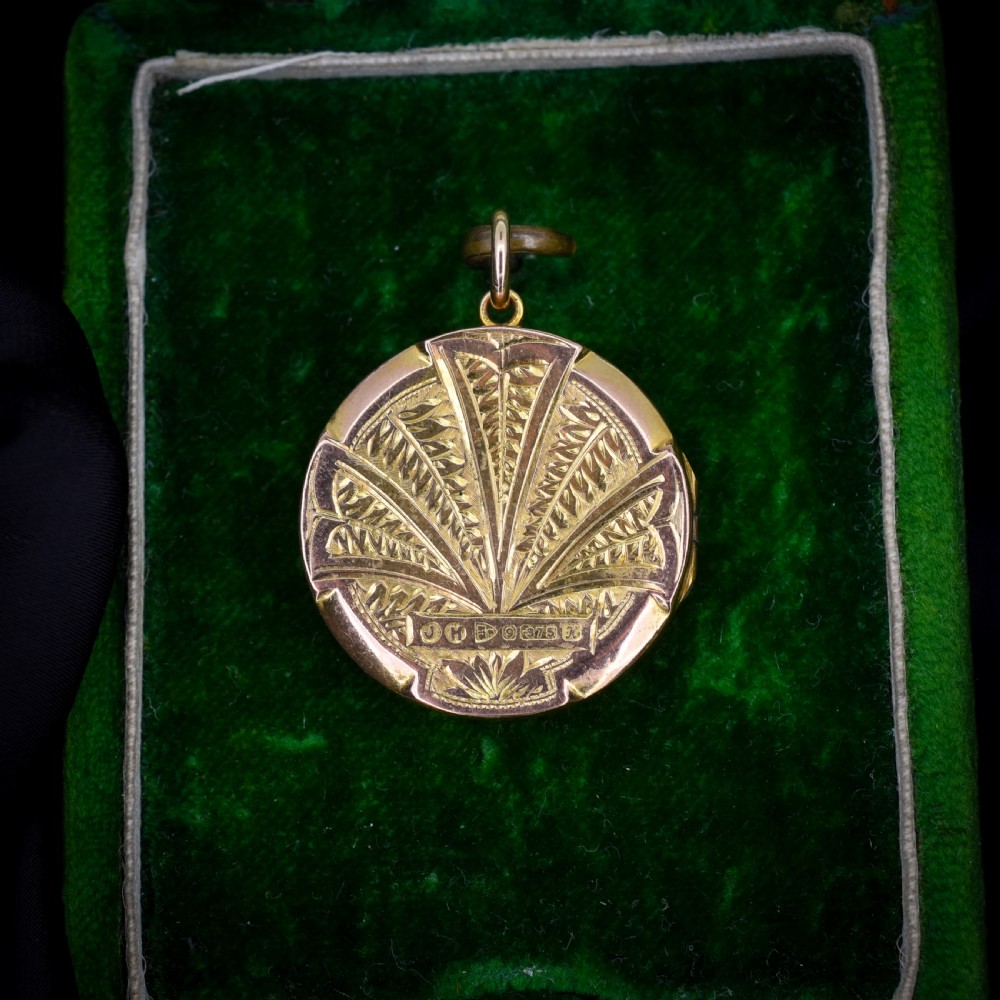 Antique 9ct Gold Round Engraved Locket Pendant | Chester 1910 View VI