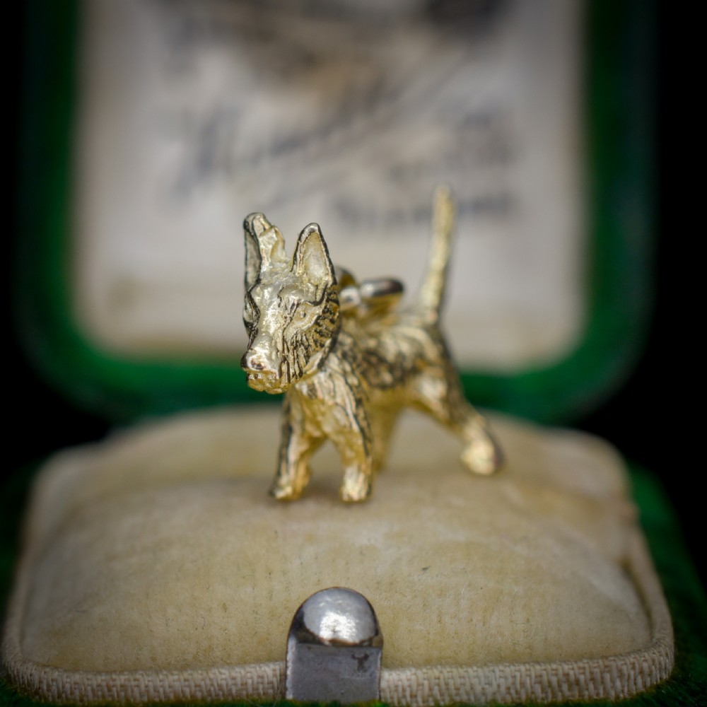 Vintage 9ct Gold Solid Scottie Westie Terrier Dog Charm View VI