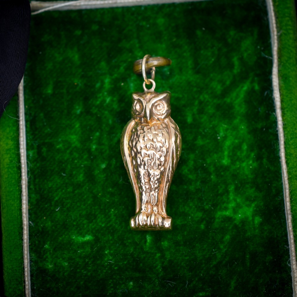 Vintage 9ct Gold Wise Owl Charm Pendant | Dated 1962