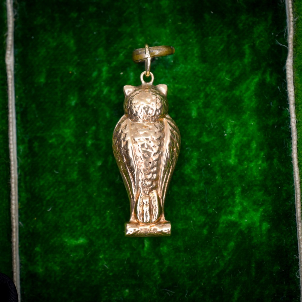 Vintage 9ct Gold Wise Owl Charm Pendant | Dated 1962 View VII