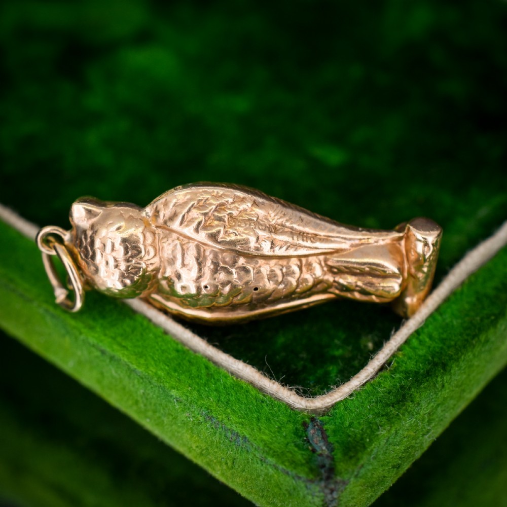 Vintage 9ct Gold Wise Owl Charm Pendant | Dated 1962 View XI