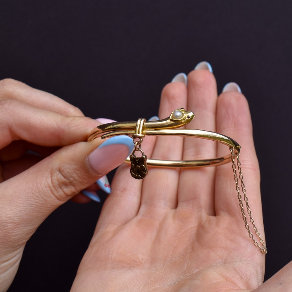 Antique Boxed 15ct Gold Pearl Snake Serpent Bangle Bracelet View X
