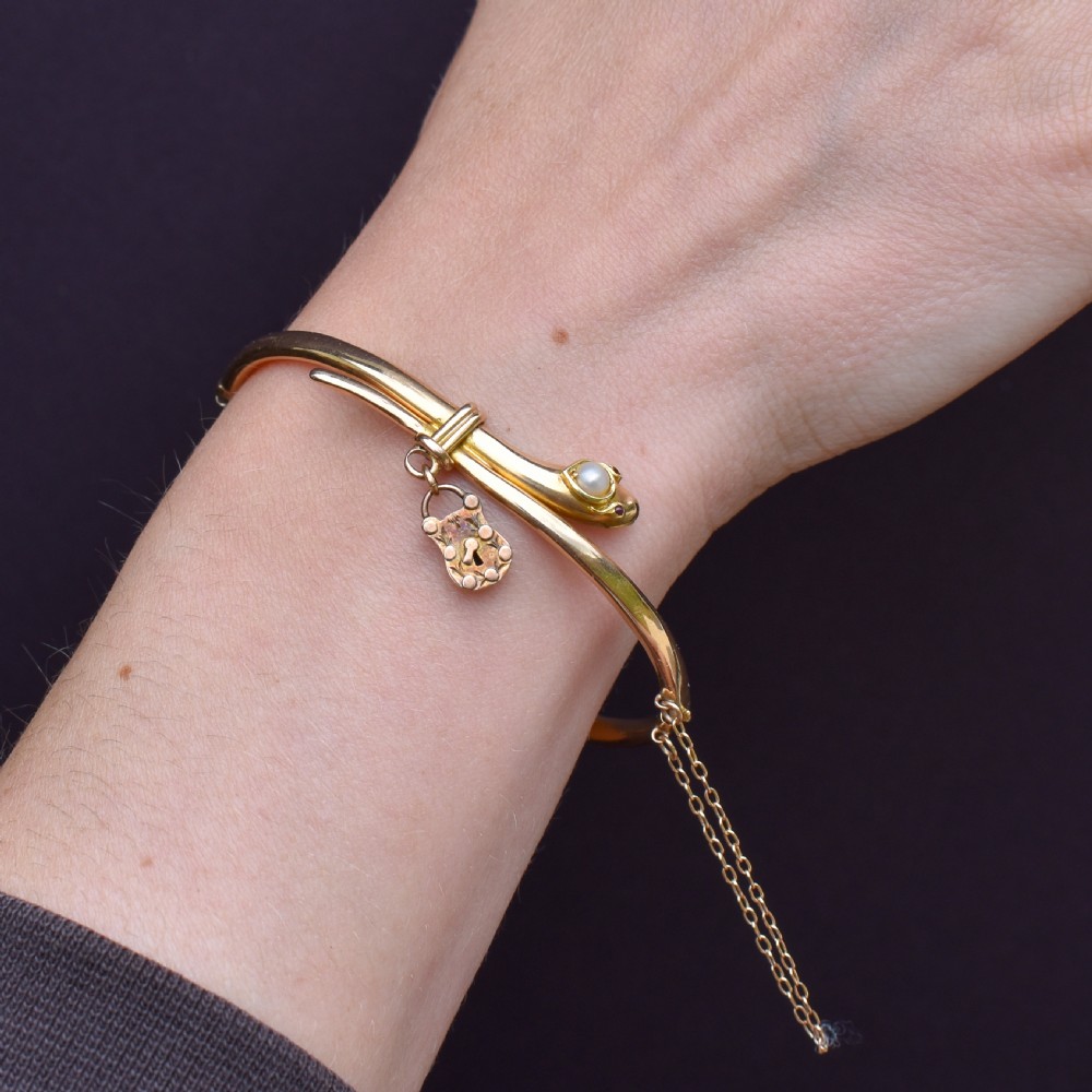 Antique Boxed 15ct Gold Pearl Snake Serpent Bangle Bracelet View XI