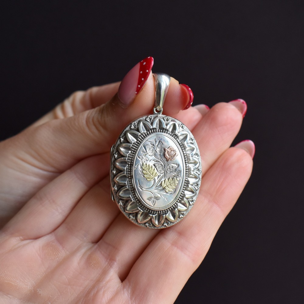 Antique Victorian Silver and Gold Oval Floral Photo Locket Pendant View VII