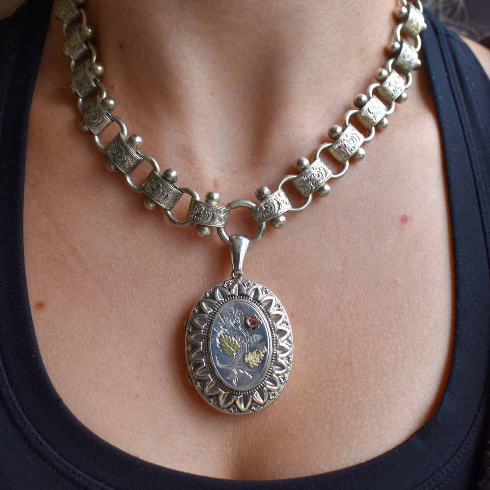 Antique Victorian Silver and Gold Oval Floral Photo Locket Pendant View VIII