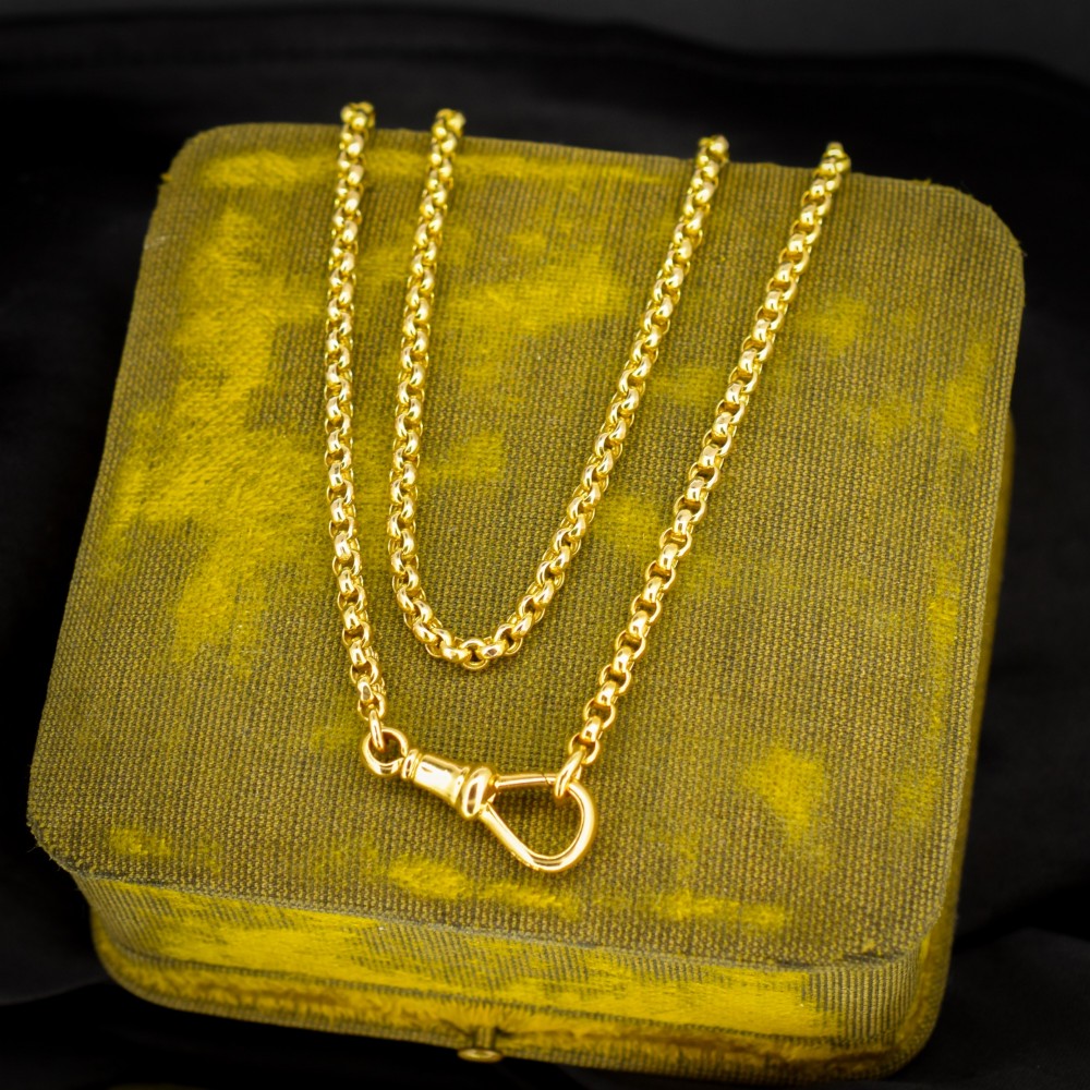 An antique Victorian 9ct yellow gold belcher link chain necklace featuring a dog clip clasp fastener. View V