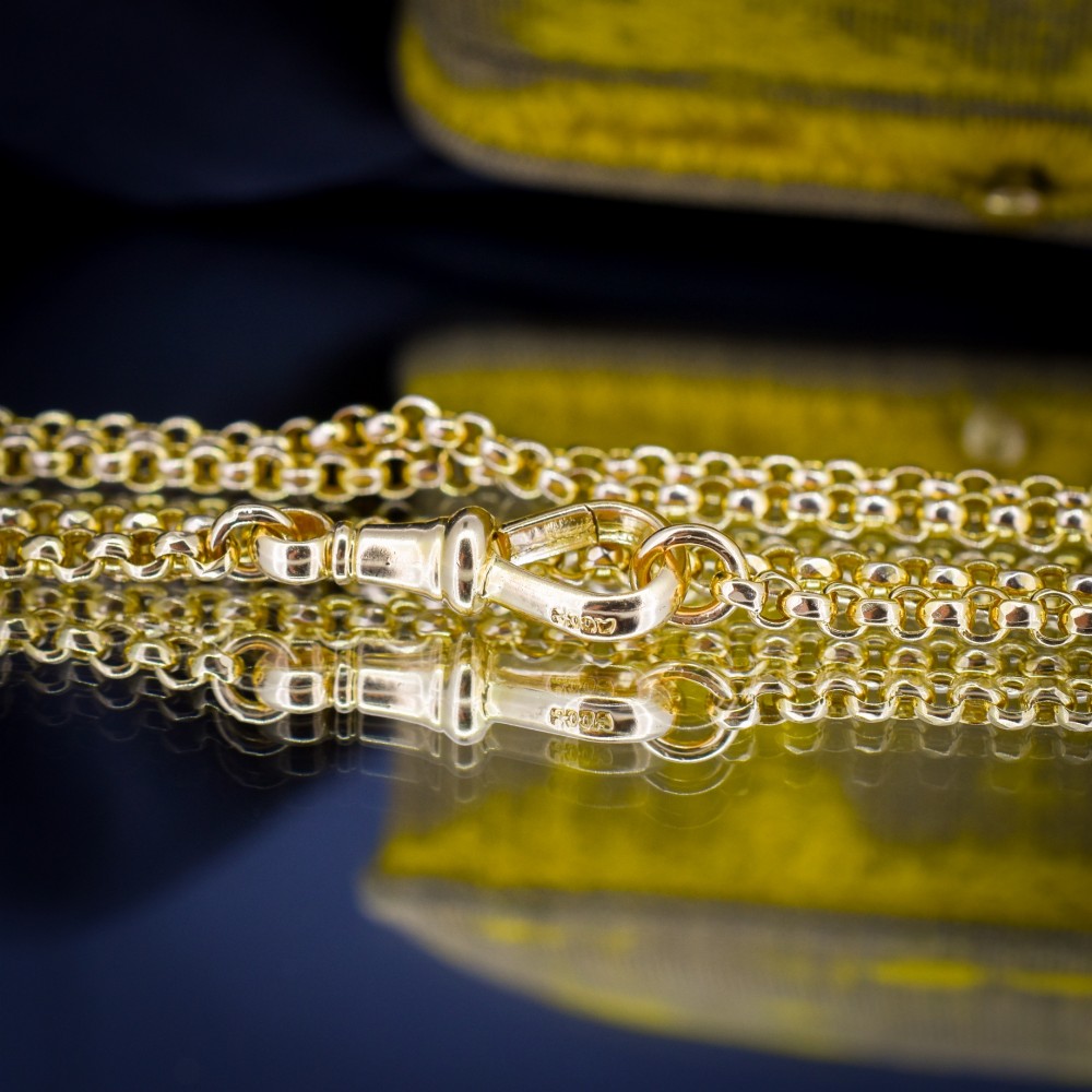 An antique Victorian 9ct yellow gold belcher link chain necklace featuring a dog clip clasp fastener. View VIII