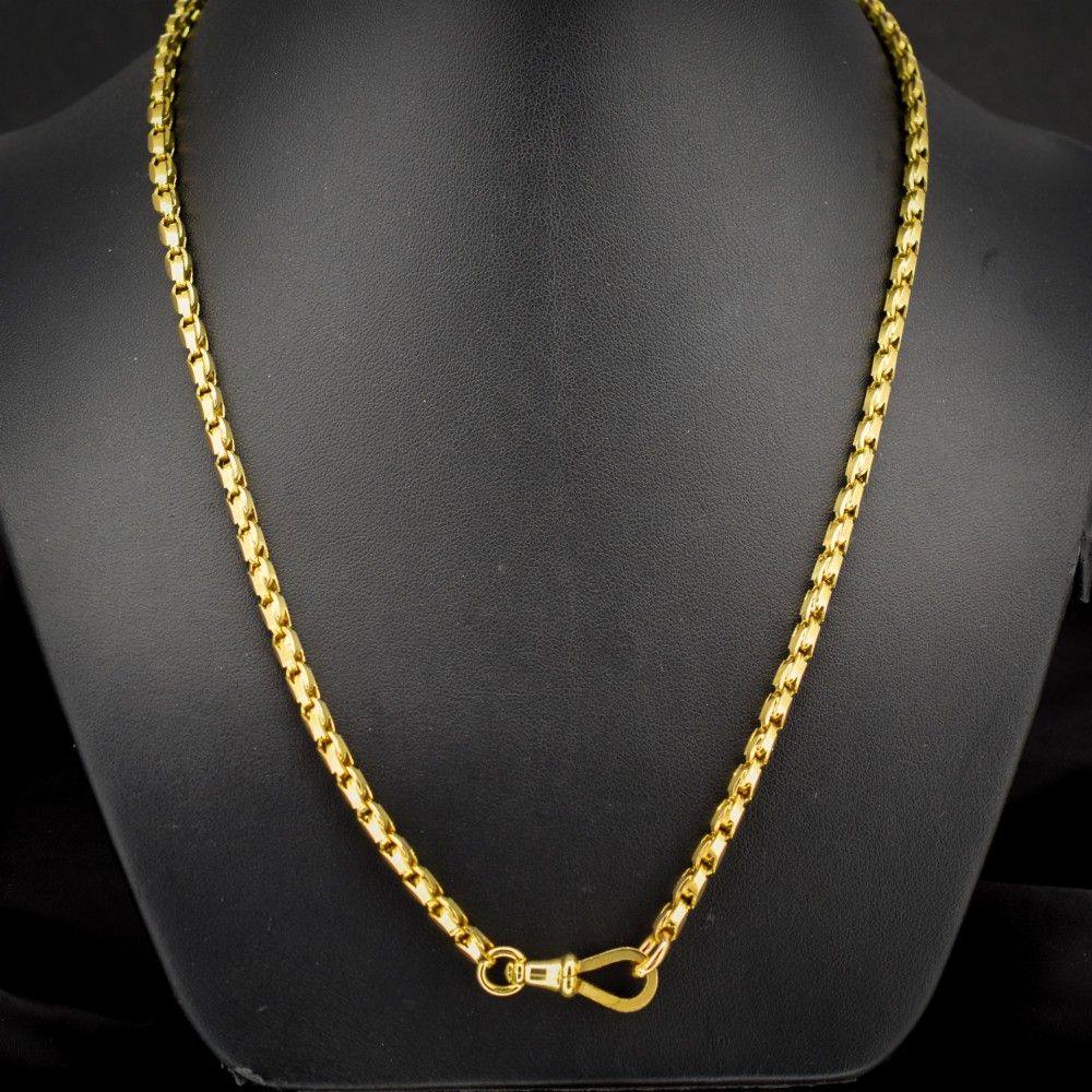 An antique 9ct yellow gold tulip link fancy chain necklace featuring a traditional dog clip fastener. View II