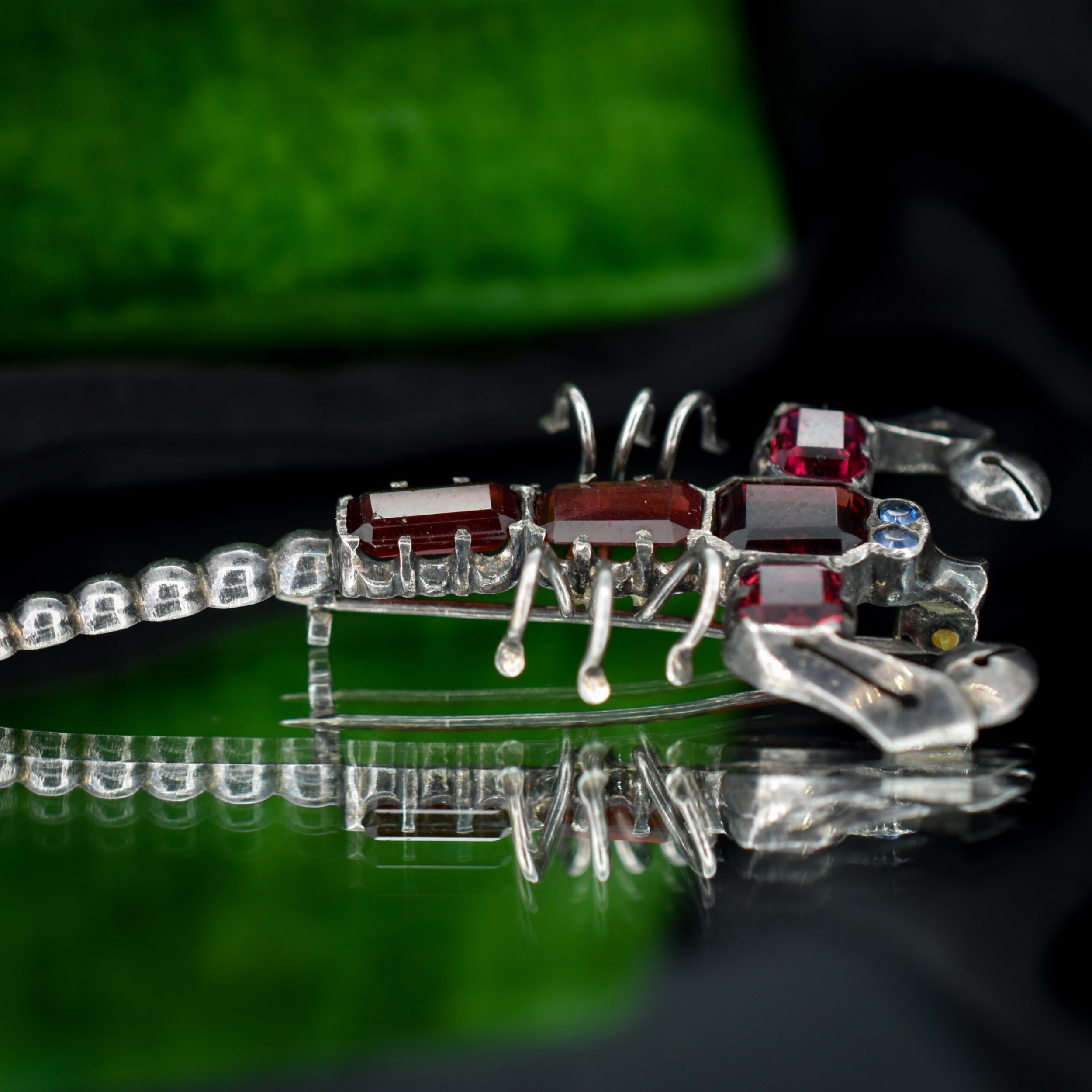 PIECES DETACHEES: Carte mère Tv Sharp LC-40LE730E QPWBXF915WJN2