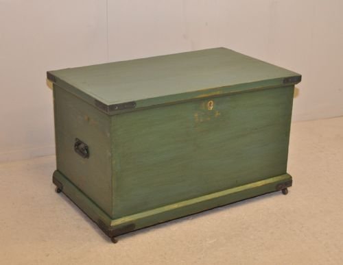 Pine Blanket Chest