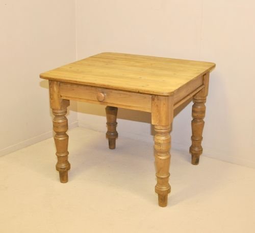 Pine Kitchen Table