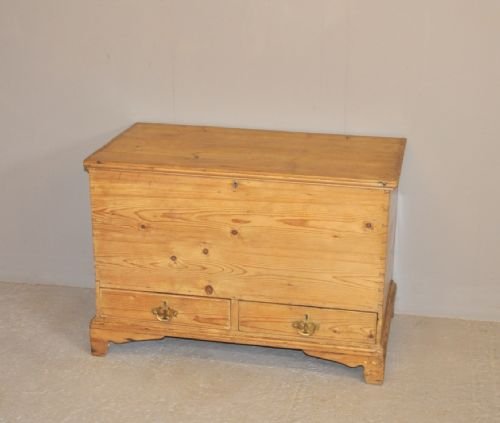 Pine Mule Chest
