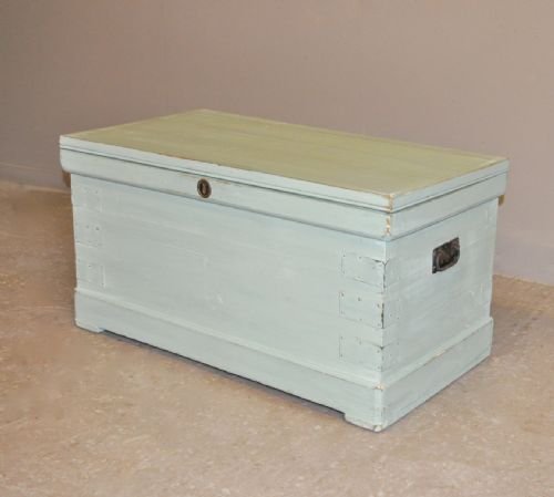 Pine Blanket Chest