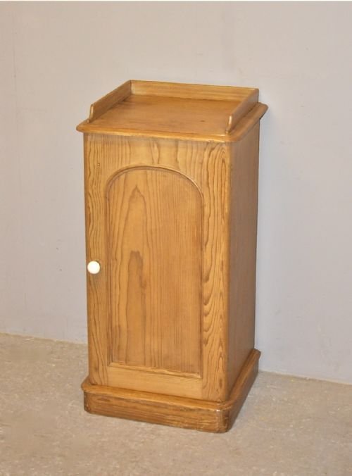 Pine Bedside Pot Cupboard