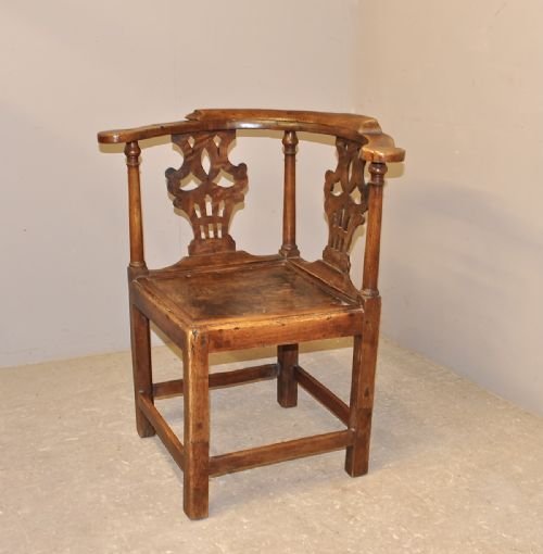 Elm Corner Chair