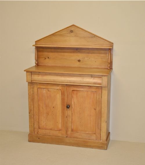 Pine Chiffonier