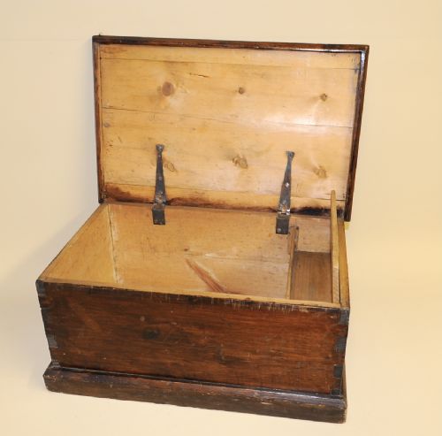Pine Blanket Chest