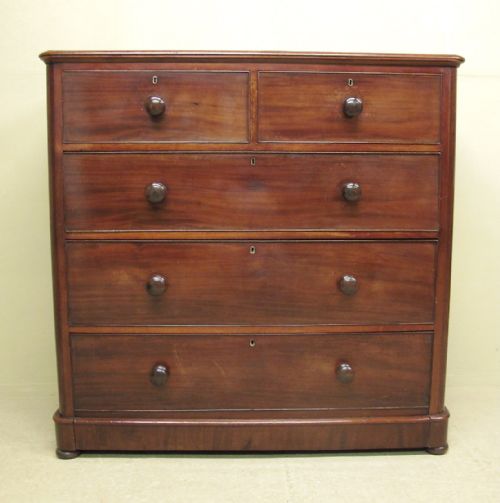 Mahogany Chest of Drawers