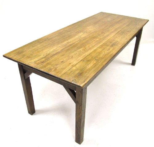 fig 1. Pine farmhouse Kitchen Table