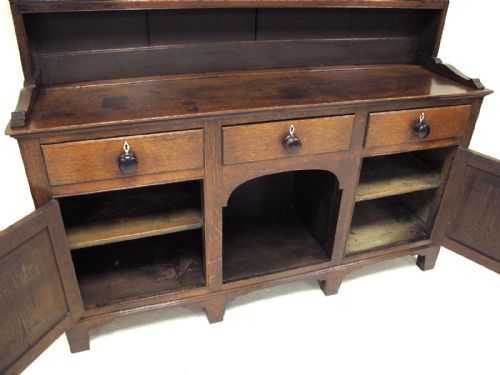 fig 1. Oak 'Dog Kennel' Dresser